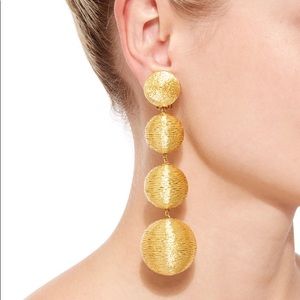 Rebecca De Ravenel “Les Bons Bons”